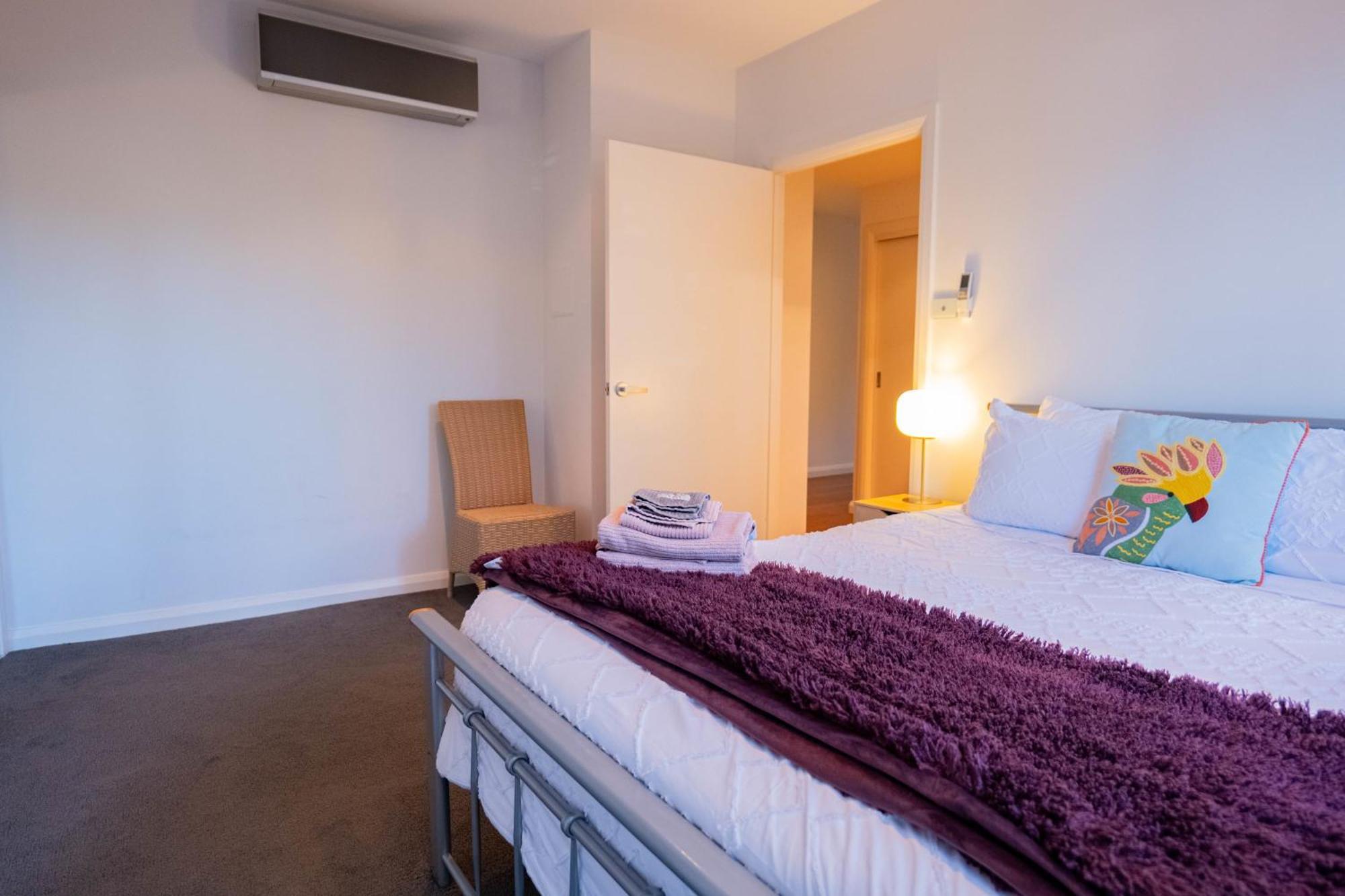 Large Executive 3 Bedroom Yarralumla Kültér fotó